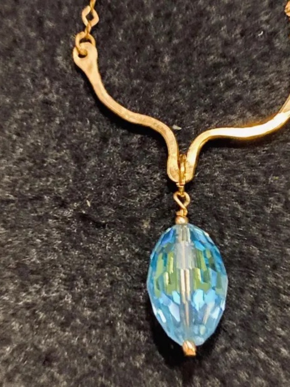Swarvoski Crystal Pendant Necklace